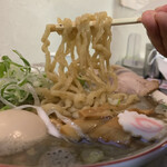 らー麺　Do・Ni・Bo - 太ちぢれ麺をリフト⤴️