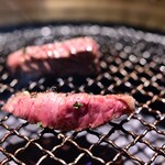 Yakiniku Nabedonya Shikata - 神戸のハラミ@税込1,800円：焼く