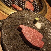 和牛とタン 焼肉 とみ 新橋本店 - 