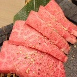 食彩和牛 しげ吉 - 三角バラ