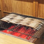 富小路 やま岸 - 焼き場ではいかだ焼きで焼かれていきます。