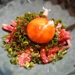 炭の家 - 国産牛ユッケ