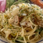 Bisutoro Maru - 帆立と白菜のオイルソーススパゲッティ　生姜風味