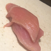 すし岩瀬 - 大間の背トロの二枚重ね