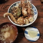 居酒屋からふる - 天丼（８７９円）です。