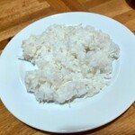 FOOD ZONE - お代わりのライス  希望で少な目。まさかの日本米と長粒米のブレンドでしたヽ(ﾟ∀ﾟ )ﾉ ﾌｫｰ!!