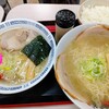 Ramen Marumi Shunkaku - 左がワンコイン塩、右が塩チャーシュー、小ライス