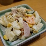 やきとん万備 - マカロニサラダでーす