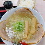 らーめん 丸美 春鶴 - 塩チャーシュー、小ライス