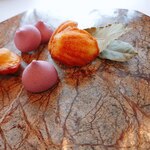 MAISON LAFITE - 焼き立てマドレーヌ、イチゴのメレンゲマカロン