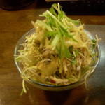 麺鮮醤油房 周月 - 野菜サラダまで旨い！