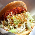 軽井沢のころっけやさん - 特製メンチパン