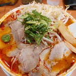 ラーメン魁力屋 - 辛みそラーメンもやし10倍825円