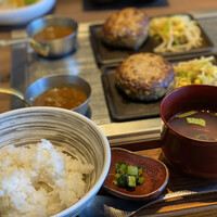 鉄板和食とワイン 萬鉄 - 