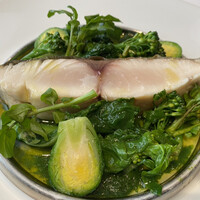 アーティショー - サワラのミキュイ、クレソンのソース