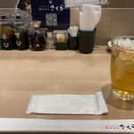 Tonkatsu Kagurazaka Sakura - 最初に来るお茶は冷たいヤツです