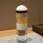 フィエルテ - フレンチコネクションというカクテルをイメージしたミニパフェ