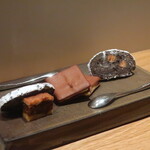 フィエルテ - クルミっ子オマージュ、シュトーレン、そばの実入りガレット