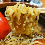 Memba Karasaki Shouten - 黒北海道味噌ラーメンの麺