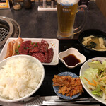 焼肉牛勢 - 特選ミックス4点定食　1080円（税込）　＋生ビール500円（税抜）