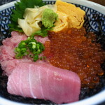 お食事処 たねいち - 「いくら・ねぎとろ丼」