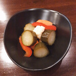 肉ビストロ KAGURA - ピクルス