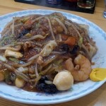 Ankake Yaki Soba Senmonten Fukuichi - あんかけ焼きそば880円。