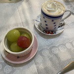 テリーヌ食堂 - デザートのフルーツ、コーヒー