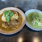 LAMP - グリーンカレー煮込み＆チキンカレー 全景