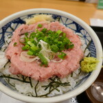 まぐろ市場 - ネギトロ丼610円