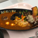 soup curry dining UNBALLON - 至高のだしスパイスカレー1380円