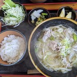Udon Ya - 肉うどん定食