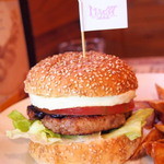 MACHⅢ - 堺バーガー1500円（ポテト、ソフトドリンク付き）