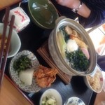 なかま亭 - 鍋焼きうどん定食 850円。