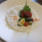 あつた蓬莱軒 神宮店 - フグ刺しとお造り。