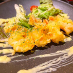 個室完備 海鮮と産地鶏の炭火焼 鶏菜 - エビマヨ
熱々に酸味軽めのマヨがいい感じです