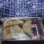 桃苑 - 餃子５個_600円（1個抜いてます）