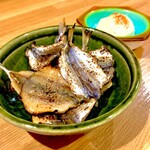 肴と酒 げのげ - 稚アジ炙り