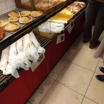 CALVA - バゲットトラディショナルは半分だけ残っていた