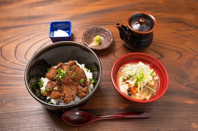 ヒラボク食堂 鶴岡庄内観光物産館店 - 羽前大山（食堂）の写真
