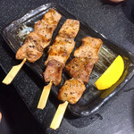 三酉屋 - 牛たん@528円