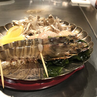 ステーキ＆ワイン オクソン - でっかい海老だなあ