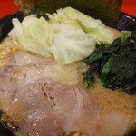 濃厚家 - 2021年11月　キャベツラーメン　880円