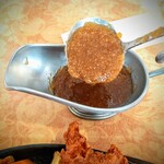 風見鶏 - 駄目押しに宇都宮の必殺技！玉葱たっぷりステーキ宮風だれ！これかけりゃあ何でも美味い！