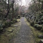 山荘 天水 - 家族風呂への細道