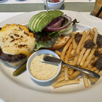 37 Steakhouse & Bar - 