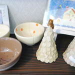 ROLL - 店内は作家さんの作品が並ぶ６
      