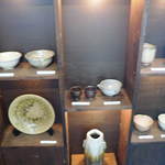 ROLL - 店内は作家さんの作品が並ぶ８
      