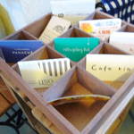 ROLL - 店内は作家さんの作品が並ぶ１４
      