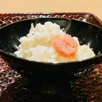 富小路 やま岸 - ◎蟹の大根飯に明太子を載せて頂くとまた美味。